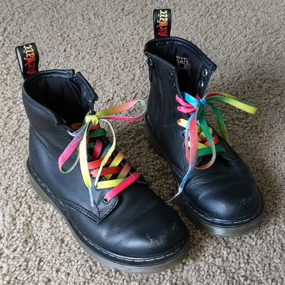 doc martens rainbow stitch